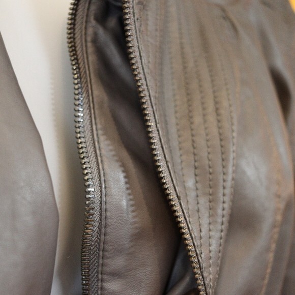 Blank NYC Gray Vegan Leather Pleather Moto Bomber Jacket LG - Picture 4 of 10